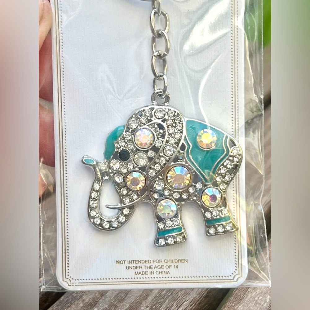 Silver-toned/turquoise rhinestone elephant keychain